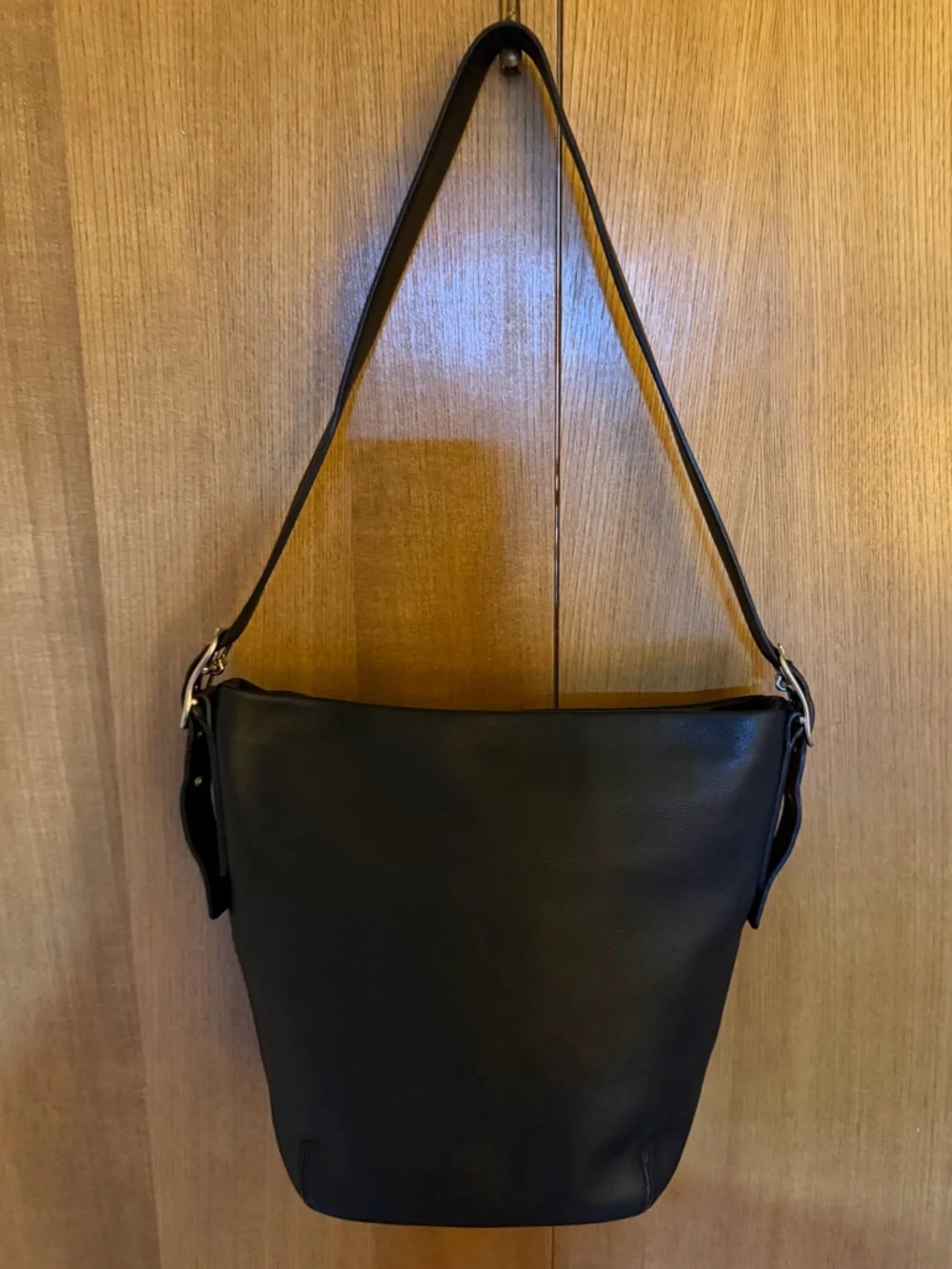 Coach Black Leather Bucket Bag Adjustable Strap Shoulder Hobo - Style 9186 - Picture 12 of 15
